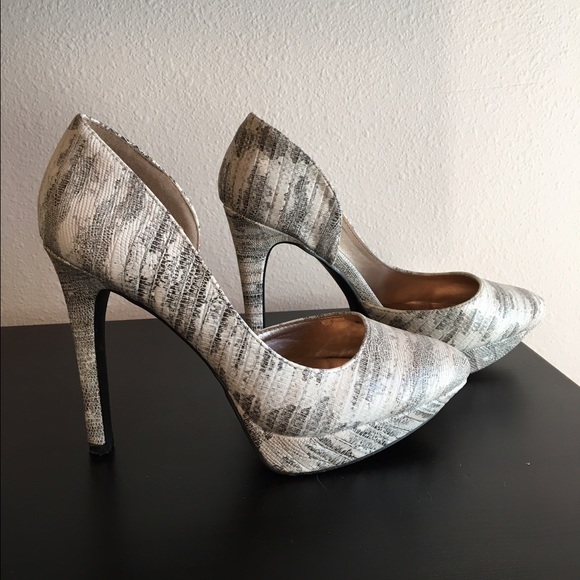 Classy 5" Pumps