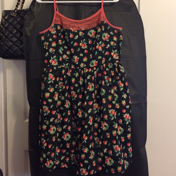Cute summer dress - Picture 1 of 1
