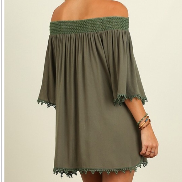 Sale💄Off the Shoulder Top with Lace Trim Detail! - Picture 3 of 3