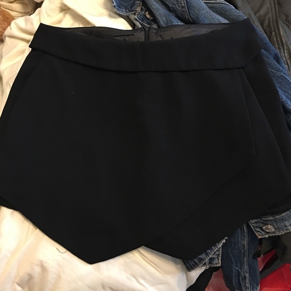 Black edgy shorts!