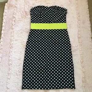 Strapless 70s style polkadot dress