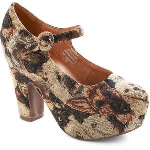 NFS - ISO Jeffrey Campbell Woofing It Dog Heel Sz9