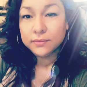 Meet your Posher, Yvette