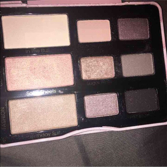 Too faced boudoir eyes Palette and 2 samples