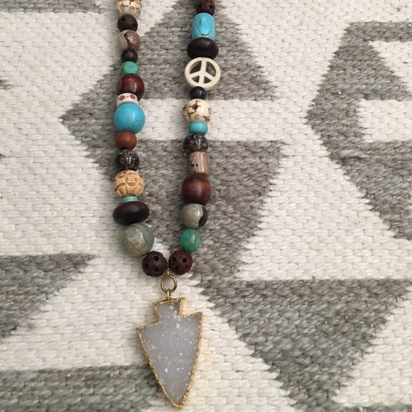 Druzy arrowhead necklace - Picture 2 of 4