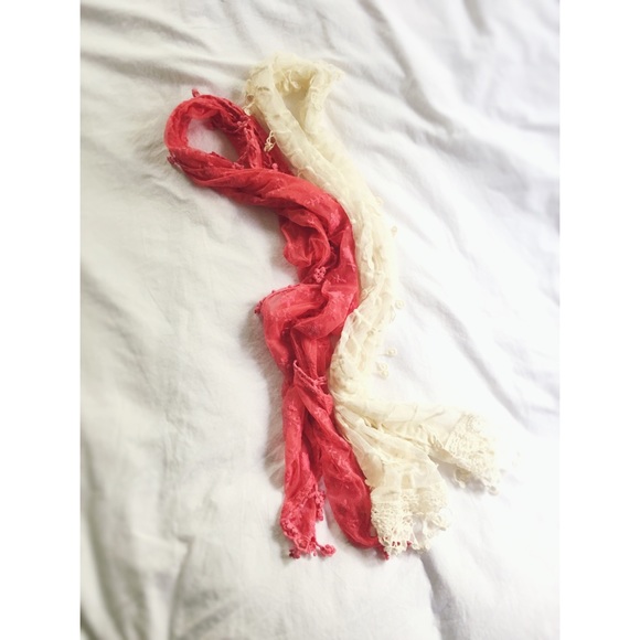 NWT Set of 2 Lace Scarves (Cream & Coral)