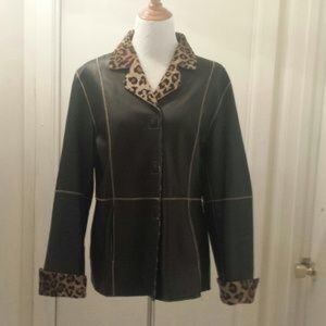 Leather Jacket size Large Snap Front