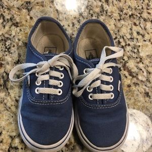 Boys shoes