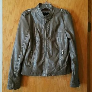 Super cute fall jacket