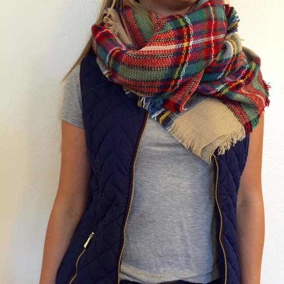 Tan Plaid Blanket Scarf (LAST ONE!) - Picture 3 of 4