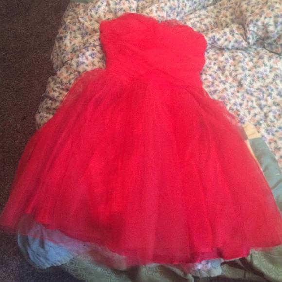 Poofy red homecoming/prom dress. Never worn!!!