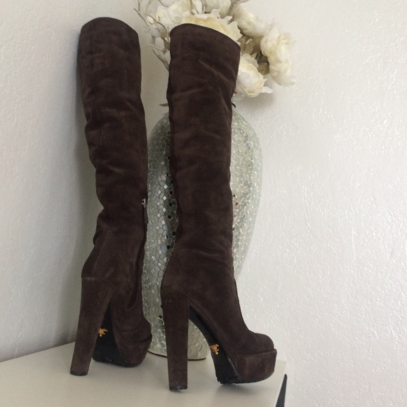 Prada brown suede knee boots - Picture 2 of 4