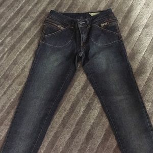 NWOT cute, zipper detailed, skinny jeans 👖