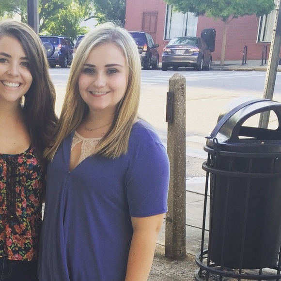 Meet your Posher, Danielle