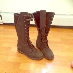 'Halloween Fun' Sale Helly Hansen Boots RESERVED