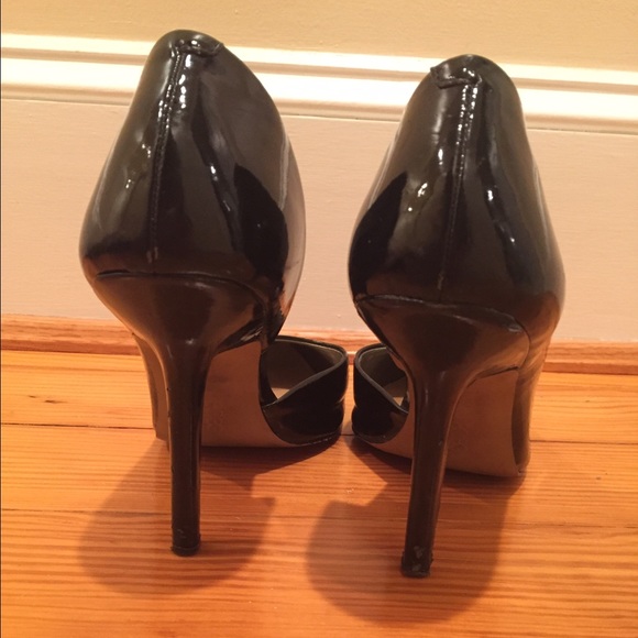 BCBG Black Pumps 👠 - Picture 3 of 4