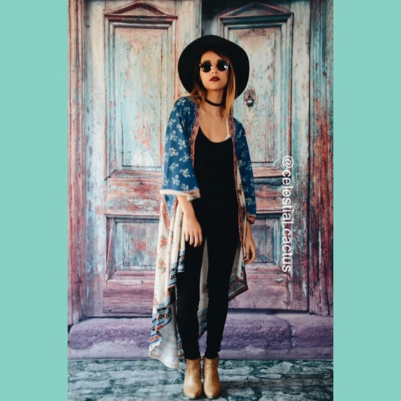 🆕 The Flower Dove Print Kimono - Picture 4 of 4