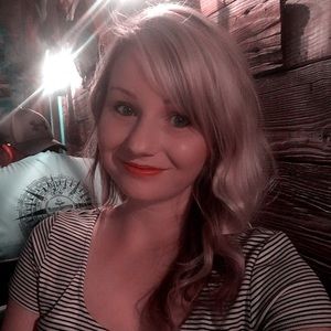 Meet your Posher, April