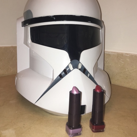 Star Wars Other - Covergirl Star Wars Lipstick Bundle