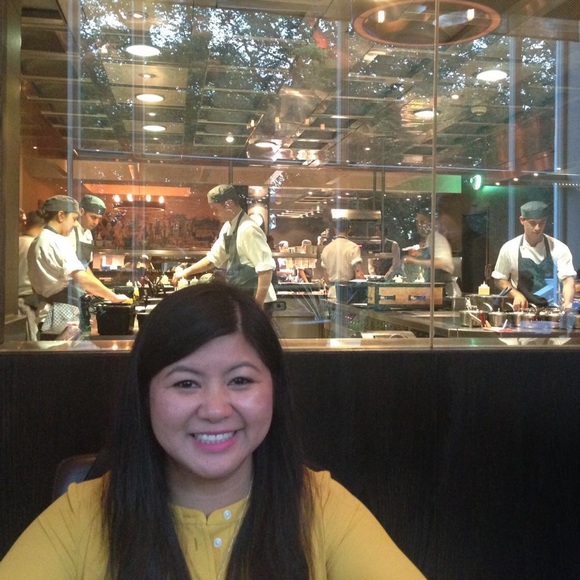 Meet your Posher, Brenda - Picture 2 of 3