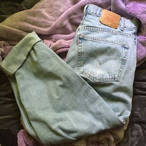 ⚠️SOLD⚠️Vintage Levi mom jeans 36