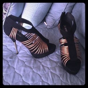 Beautiful gold and black heels