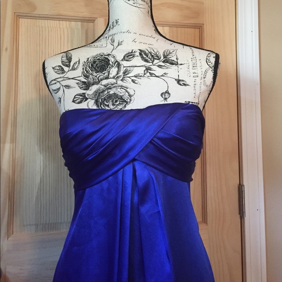 Bubble Prom dress in silky & strapless Royal Blue - Picture 2 of 7