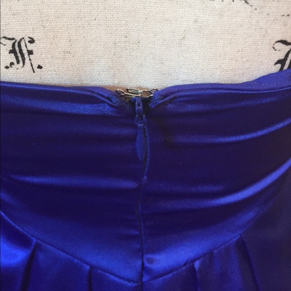 Bubble Prom dress in silky & strapless Royal Blue - Picture 6 of 7