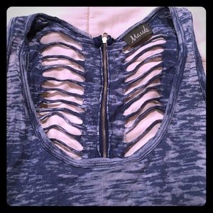 Razor cut tank with zipper super sale!