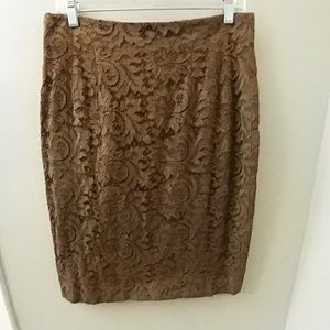 🔥VINTAGE🔥 LACE EMBELLISHED SKIRT
