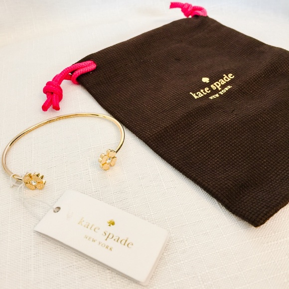 29 off kate spade Jewelry LOWEST! New Kate Spade 4 Leaf Clover Cuff in Gold! from Mayrene's