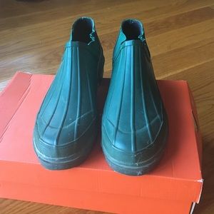 Short waterproof boots
