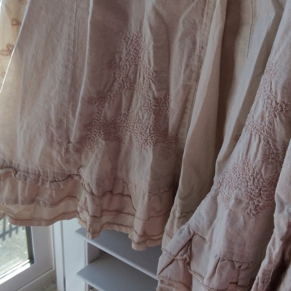 Skirt - Picture 3 of 4