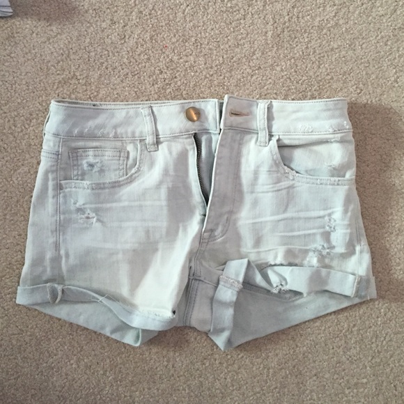 Light wash shorts