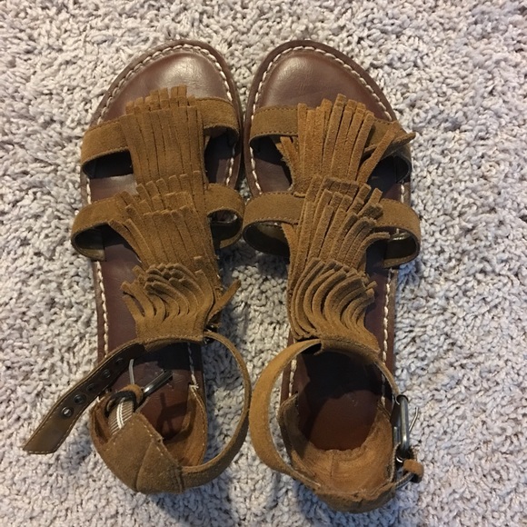 AE Fringe Sandals🍁🍂