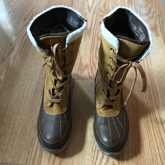 Muk Luk boots