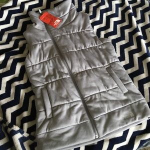 NWT The North Face vest