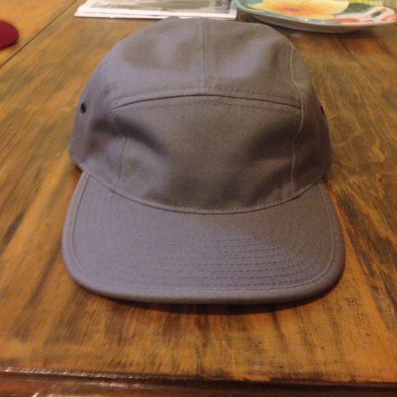 Basic grey 5 panel hat
