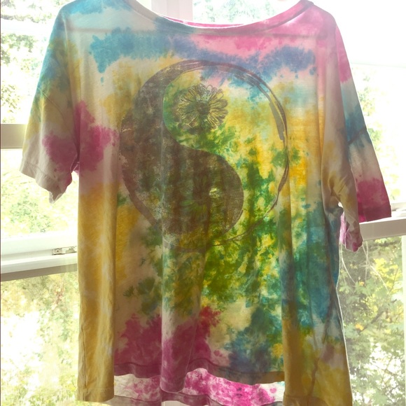 Urban outfitters yin & yang tie dye t-shirt