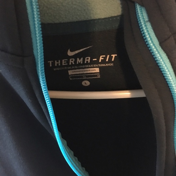 Nike jacket - Picture 3 of 3