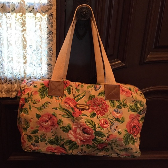 Floral duffle bag