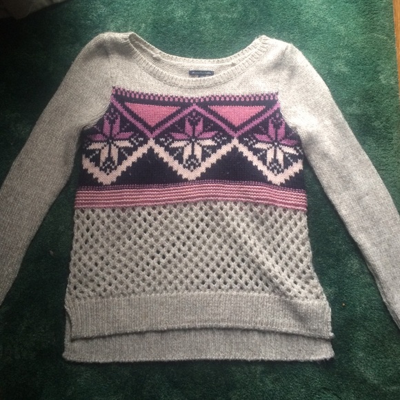 American Eagle Sweater