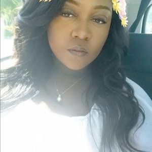 Meet your Posher, Gabrielle