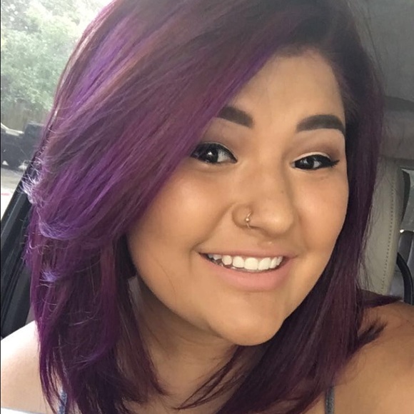 Meet your Posher, Xenia - Picture 1 of 1