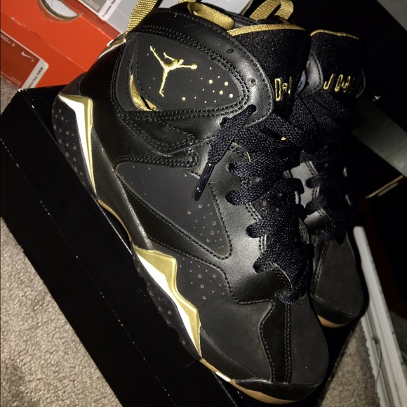 AIR JORDAN RETRO 7 GMP SIZE 4.5  4.5Y