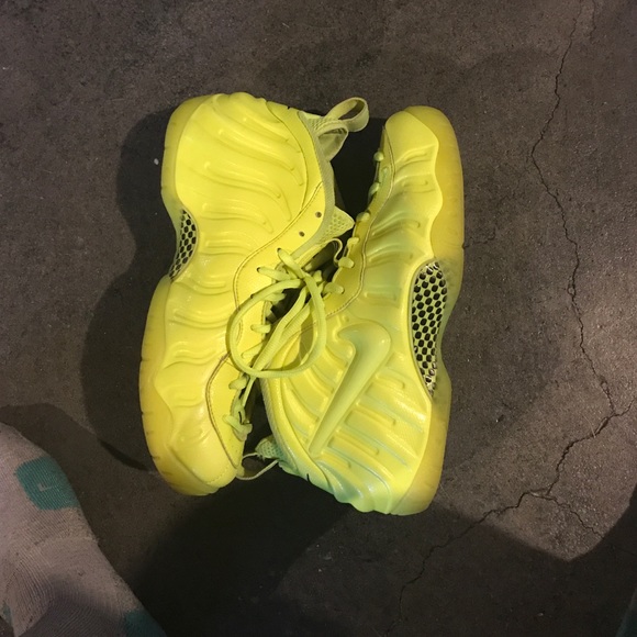 Foamposite Volts size 11