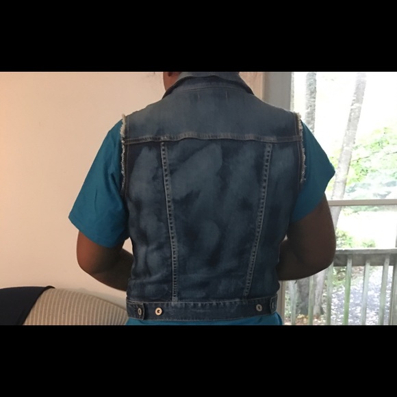 Arizona Jean Vest - Picture 2 of 3