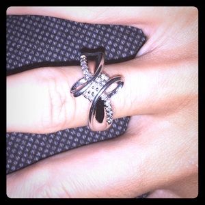 SALE Silver Ring with 17 Diamonds!!