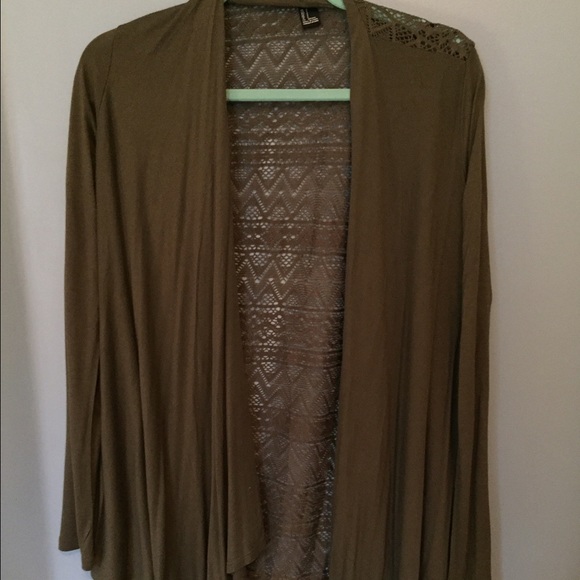 Olive piko cardigan