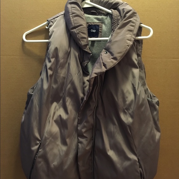Gap vest khaki/grayish color
